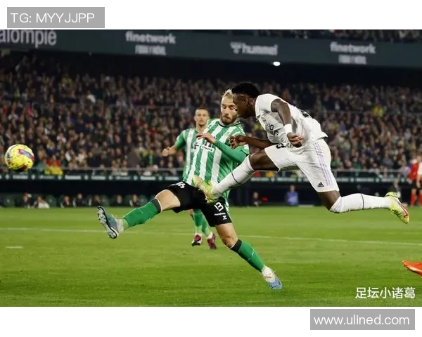 瓦伦西亚与国际米兰友谊赛精彩回顾与战术分析 瓦伦西亚与国际米兰友谊赛精彩回顾与战术分析