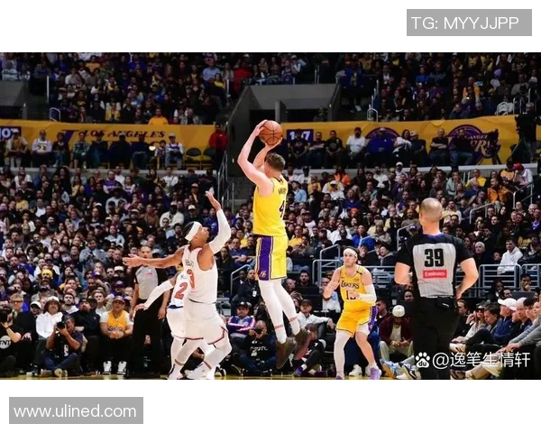 湖人对决尼克斯精彩回顾1月22日比赛全场录像解析与亮点集锦